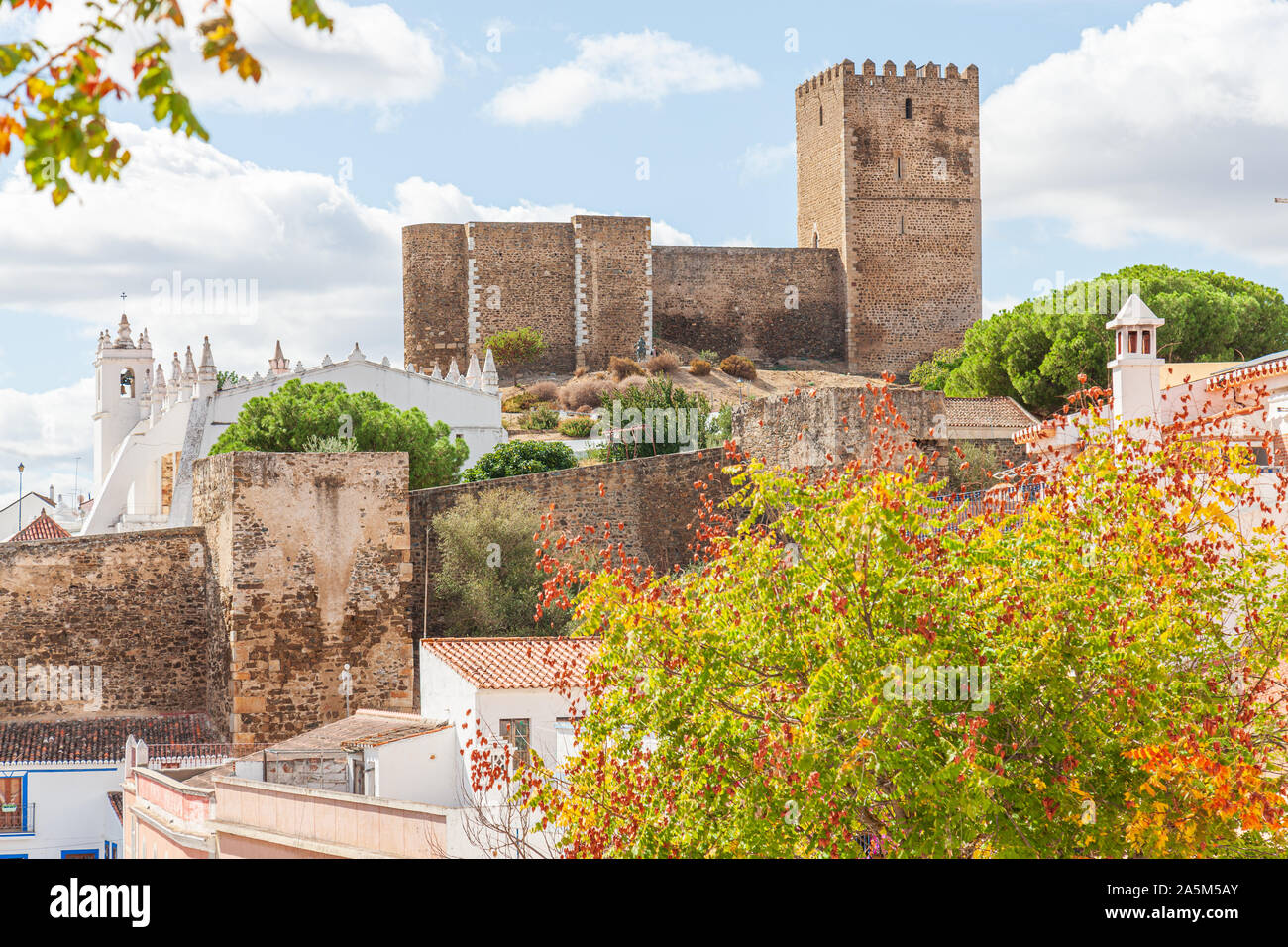 Vista del castello di mertola in portugese Algarve Portogallo Foto Stock