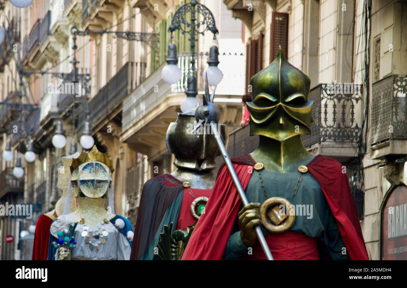 La Parata dei giganti durante la Merce Festival 2019 a Placa de Sant Jaume a Barcellona, Spagna Foto Stock