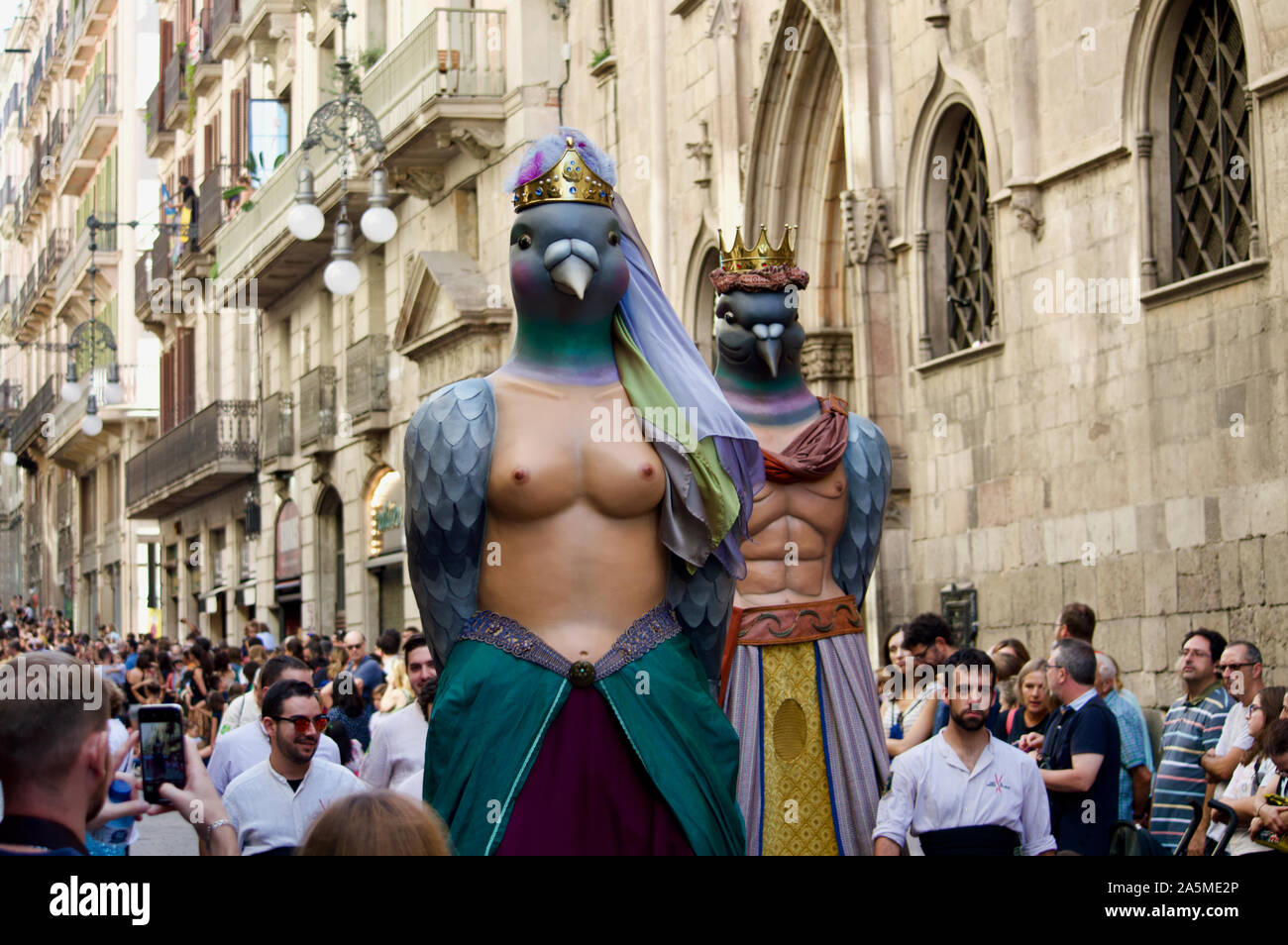 La Parata dei giganti durante la Merce Festival 2019 a Placa de Sant Jaume a Barcellona, Spagna Foto Stock