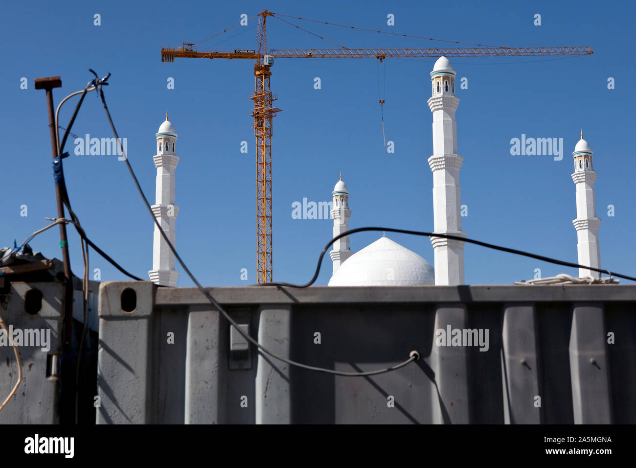NUR-SULTAN - la costruzione della più grande moschea in Asia centrale, il Sultano Khazret. Foto Stock