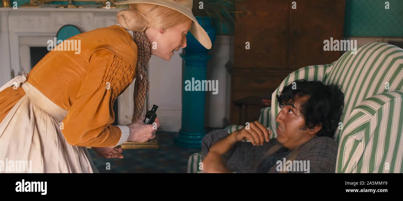 Regno Unito. Dev Patel e Tilda Swinton in ©Fox Searchlight Pictures nuovo film: la storia personale di David Copperfield (2019) trama: basato sul romanzo di Charles Dickens. Ref: LMK110-J5646-211019 fornito da LMKMEDIA. Solo editoriale. Punto di riferimento media non è il proprietario del copyright di questi film TV o immagini fisse ma fornisce un servizio solo per supporti riconosciuti sbocchi. pictures@lmkmedia.com Foto Stock