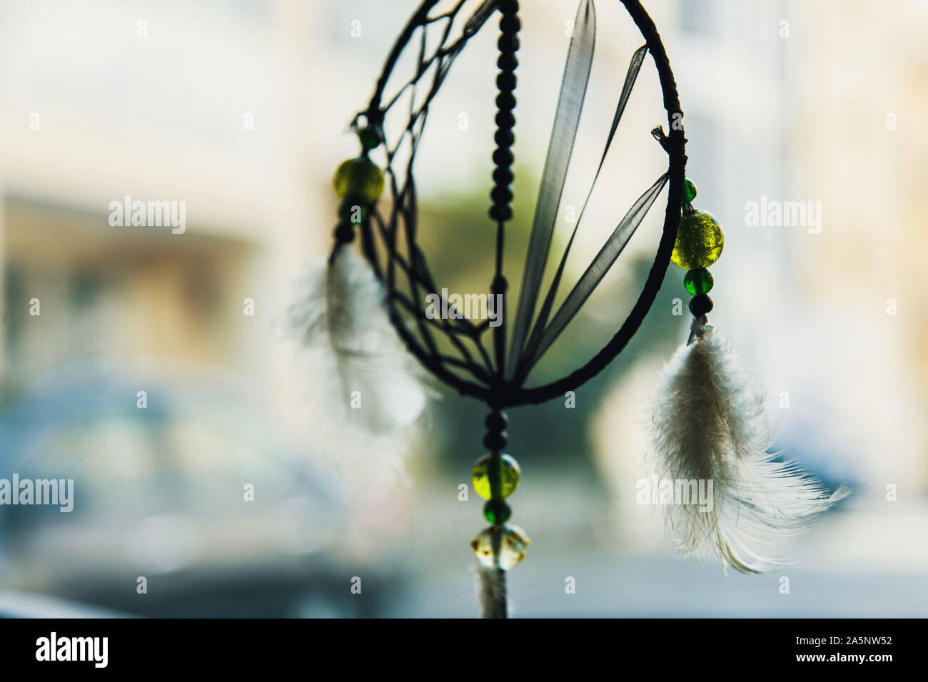 Una cinematografica Dream Catcher per auto appeso Foto Stock