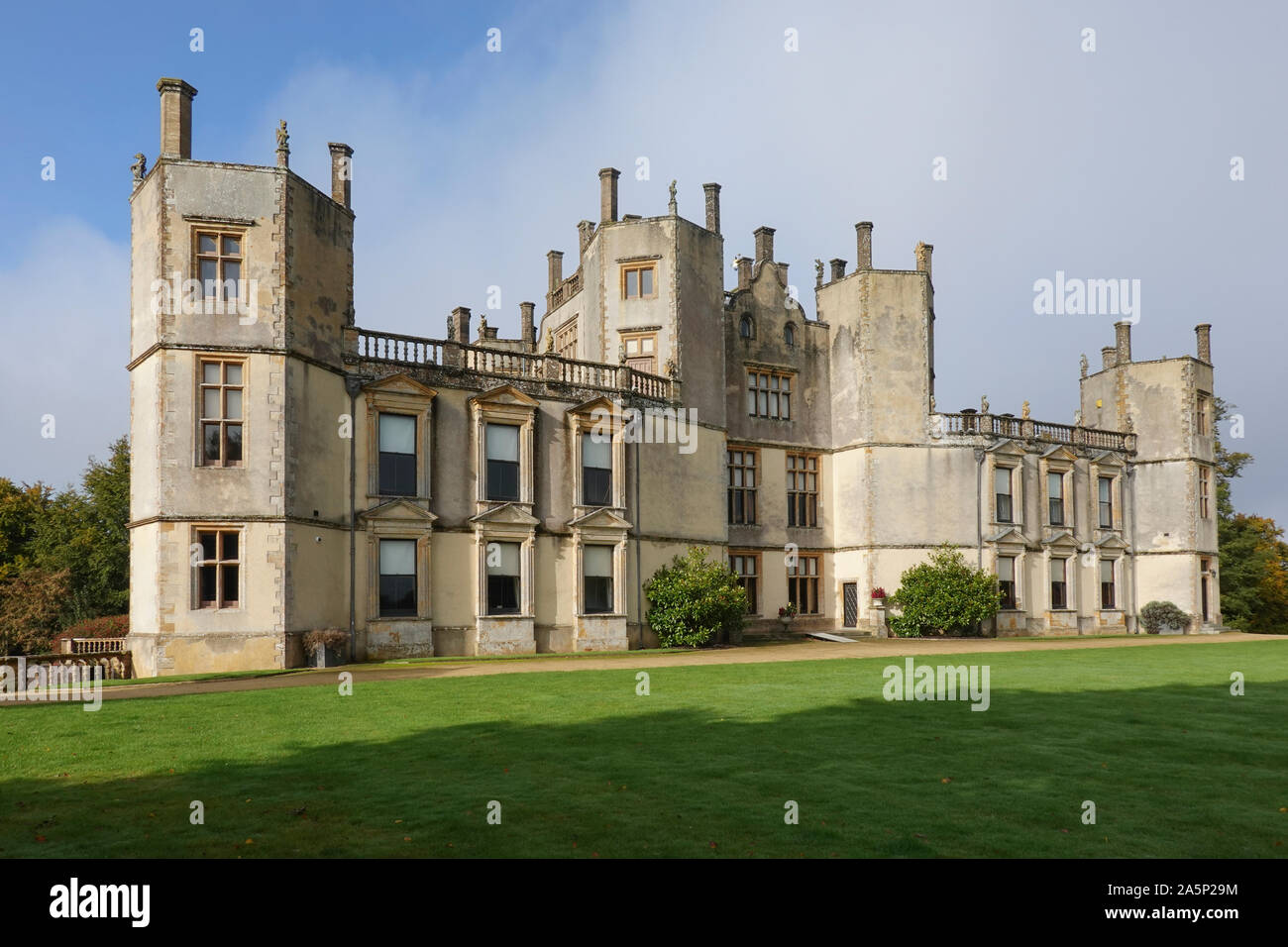 Sherborne Castle è un 16esimo secolo Tudor Mansion in Dorset, Regno Unito Foto Stock
