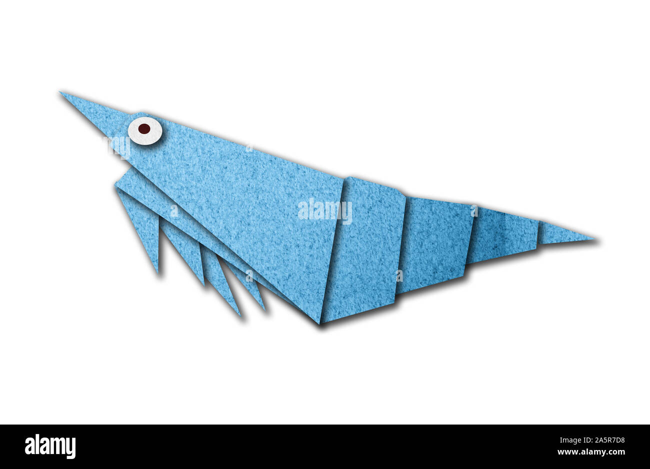 Gamberi origami fatta di carta su sfondo bianco Foto Stock