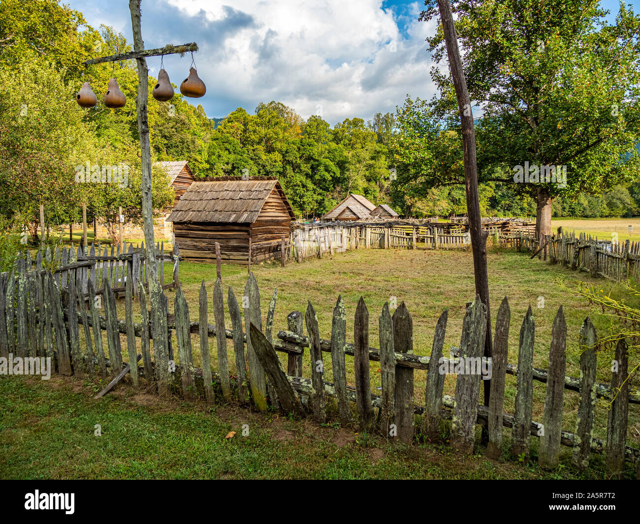 Maso di montagna museo al Oconaluftee Centro Visitatori nel Parco Nazionale di Great Smoky Mountains in Cherokee North Carolina Foto Stock