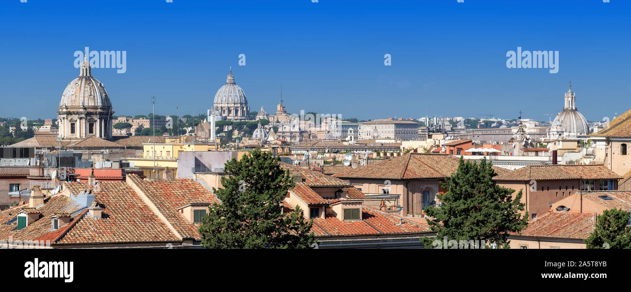 Vista panoramica di Roma, Italia. Paesaggio urbano di Roma. Foto Stock
