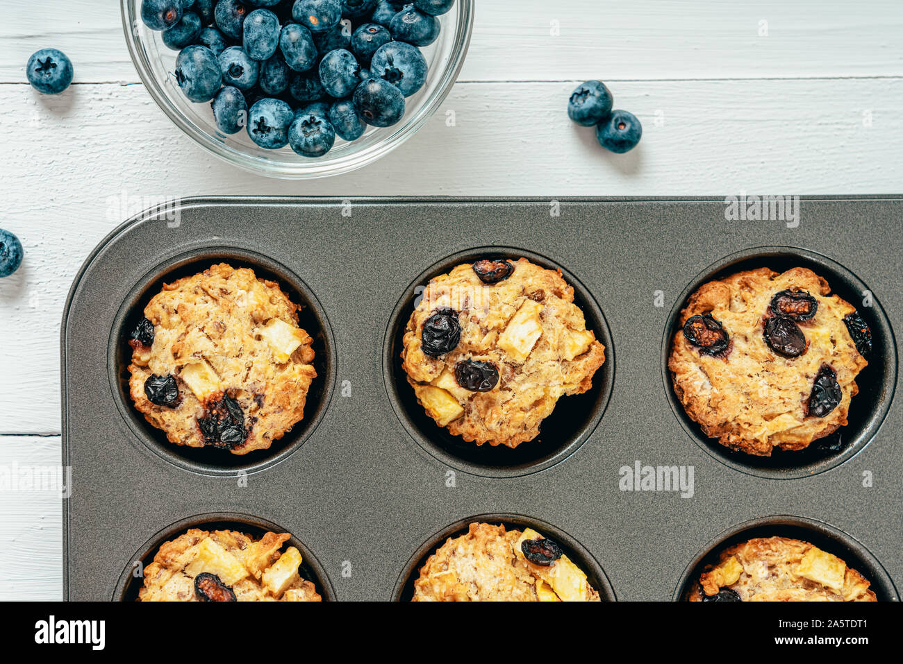 Mirtillo e Apple fruttato tortine muffin Foto Stock