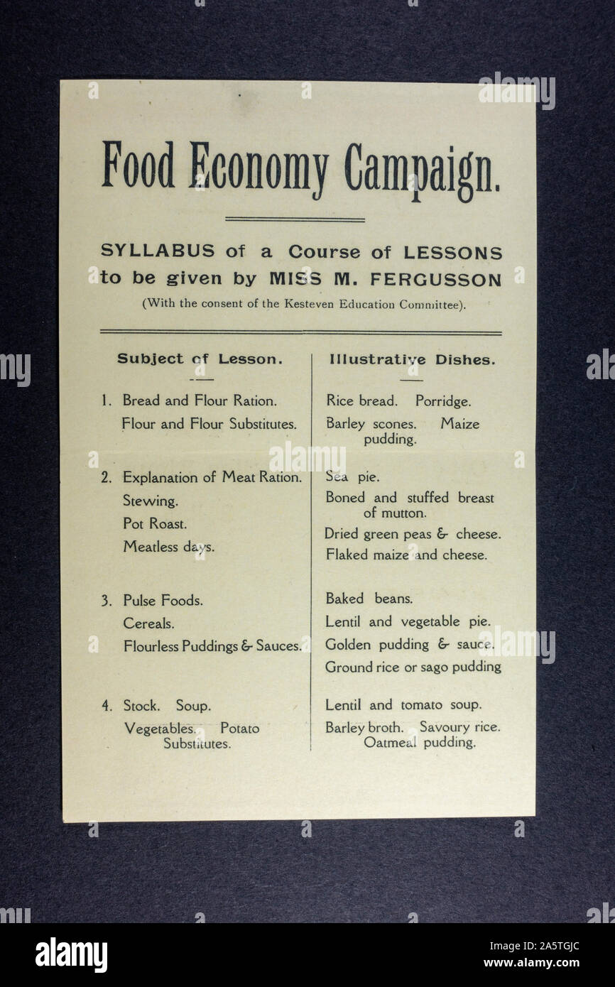 "Economia alimentare Campaign poster con lezioni sulla preparazione dei cibi, un pezzo di memorabilia replica dalla prima guerra mondiale era. Foto Stock