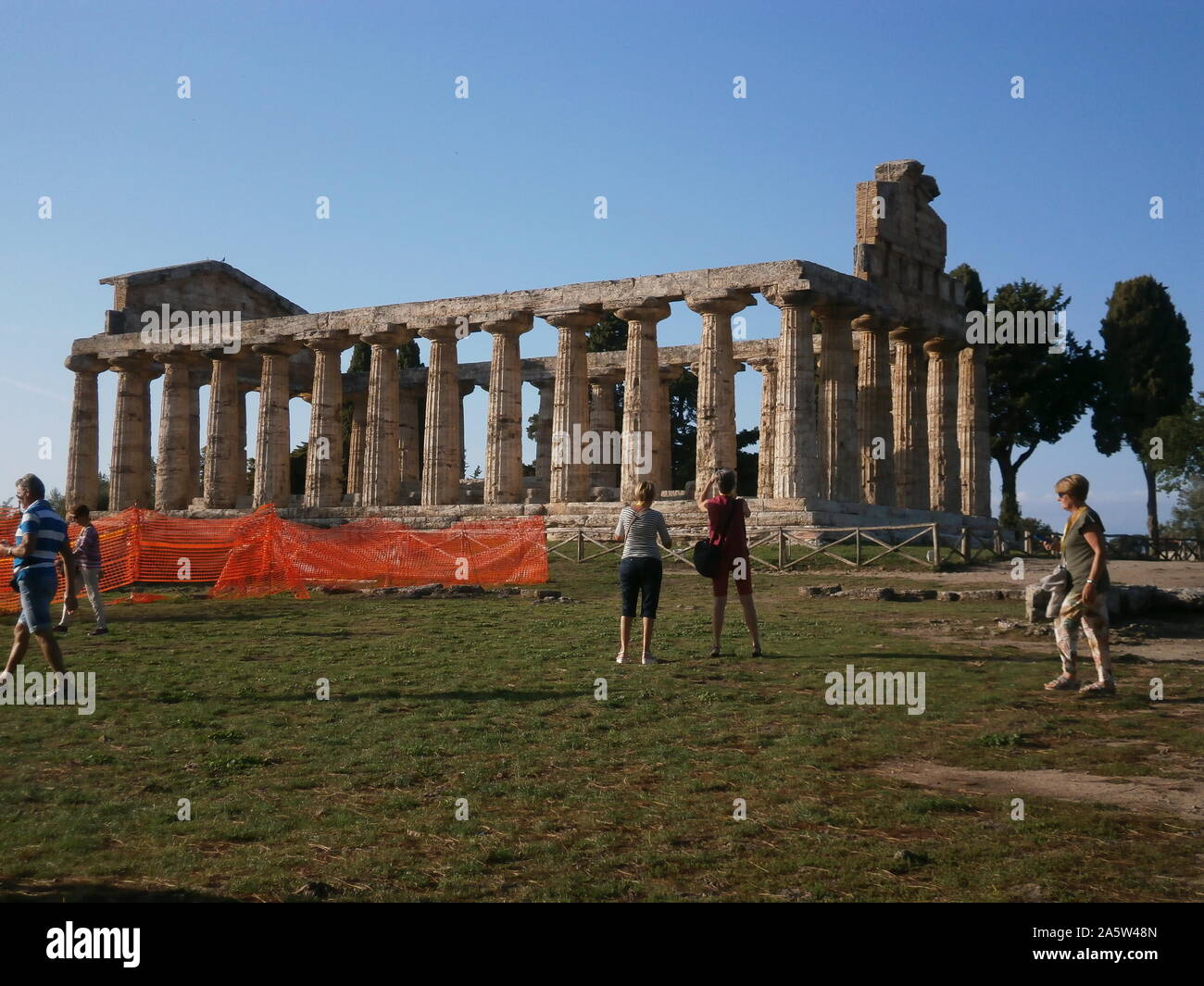 Templi di Paestum (Hera,Nettuno, Athena) nel Cilento, Sud Italia. secoli di dominazione greca Foto Stock