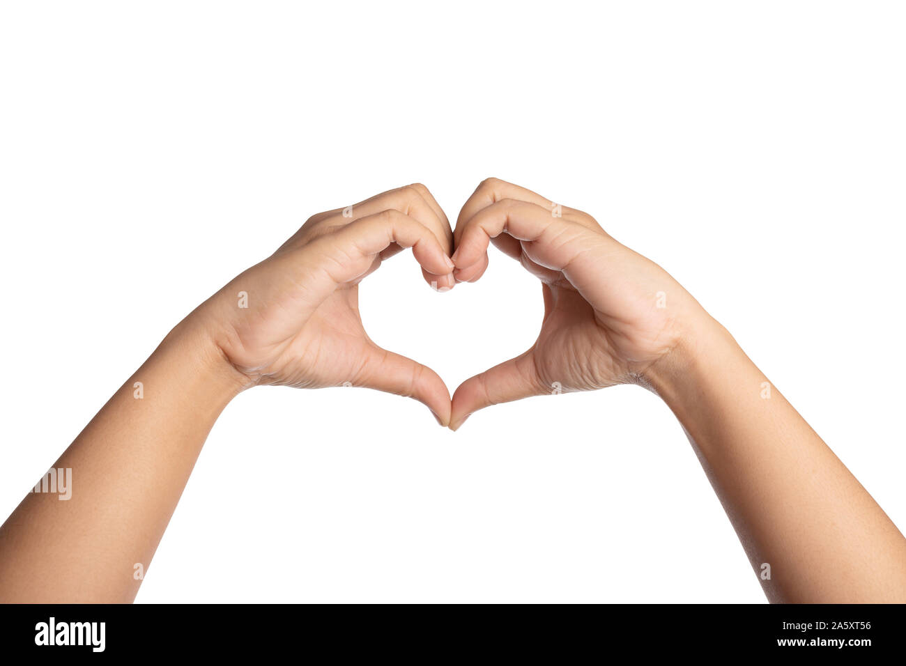 Chiudere la mano della donna che fa un cuore da due mani. Aprire il palmo della mano isolata su uno sfondo bianco. L'umano che mostra la forma per il Foto Stock