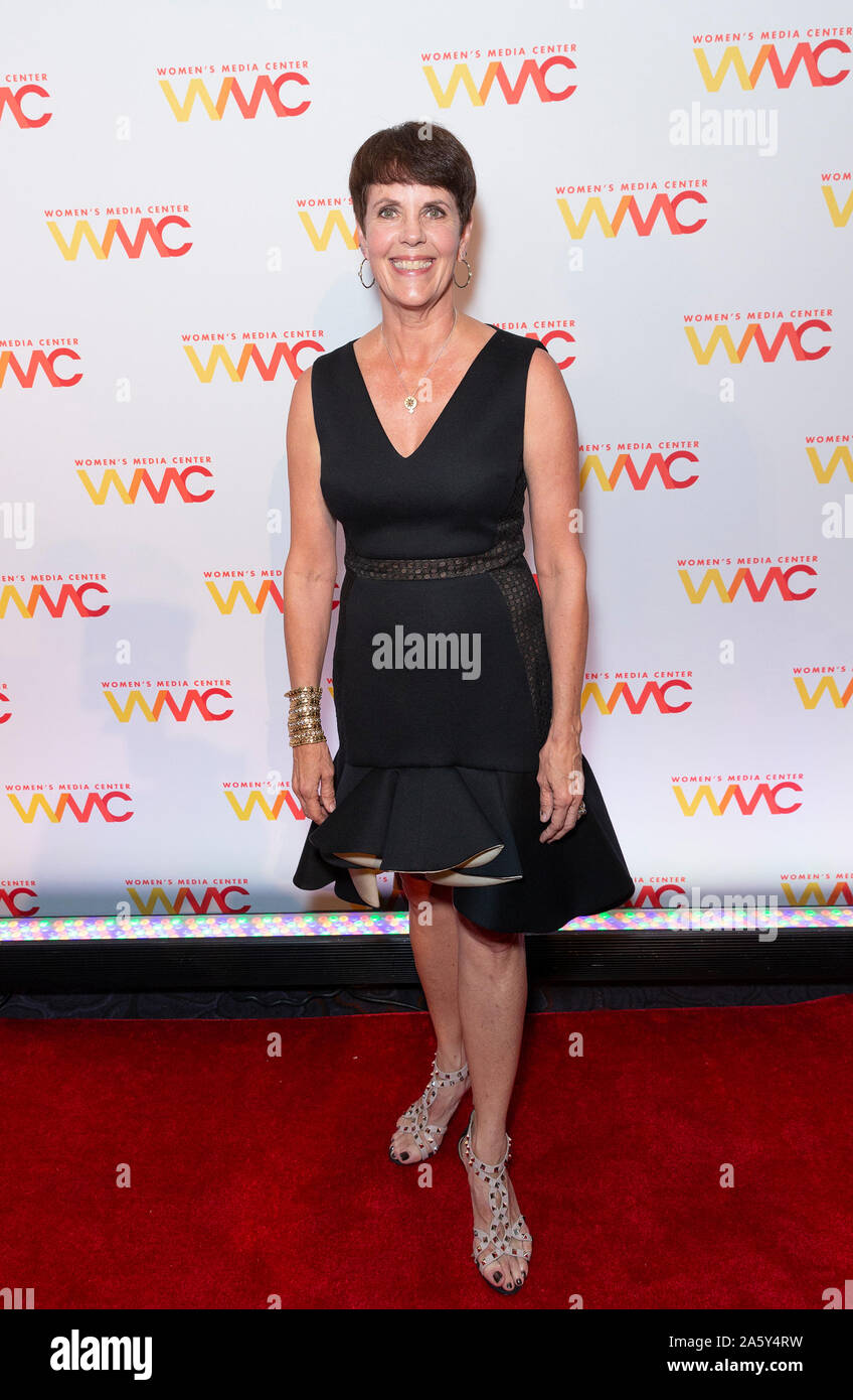 New York, Stati Uniti. 22 ottobre, 2019. Lauren Embrey assiste 2019 Donna Media cerimonia di premiazione presso il Mandarin Oriental Hotel (foto di Lev Radin/Pacific Stampa) Credito: Pacific Press Agency/Alamy Live News Foto Stock