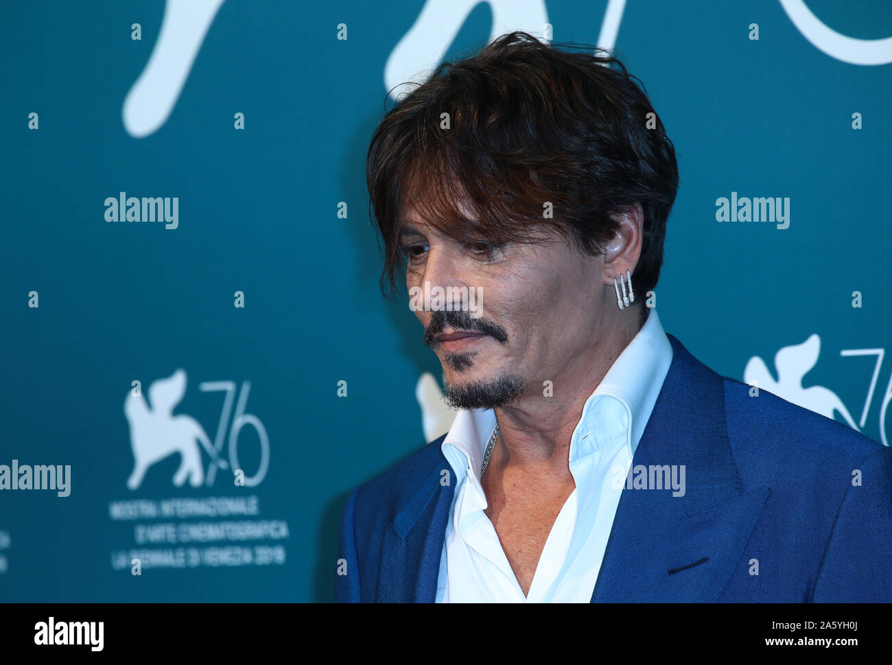 Venezia, Italia - 06 settembre: Johnny Depp assiste 'attesa per i barbari' photocall durante il 76° Festival del Cinema di Venezia su Settembre 06, 2019 Foto Stock