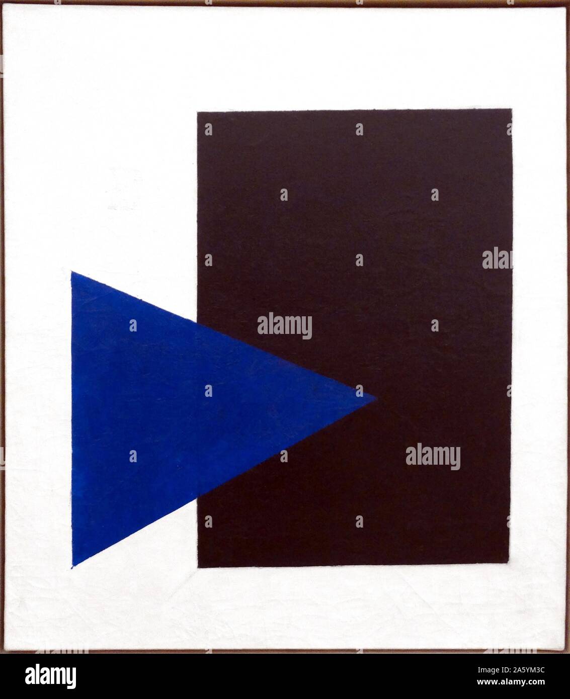 Composizione di supremazia (con triangolo blu e rettangolo nero), olio su tela da Kazimir Malevich (1879-1935) un russo pittore e teorico dell'arte. Egli è stato un pioniere della geometrica arte astratta e l'ordinante dell' avant-garde, supremazia movimento. Foto Stock