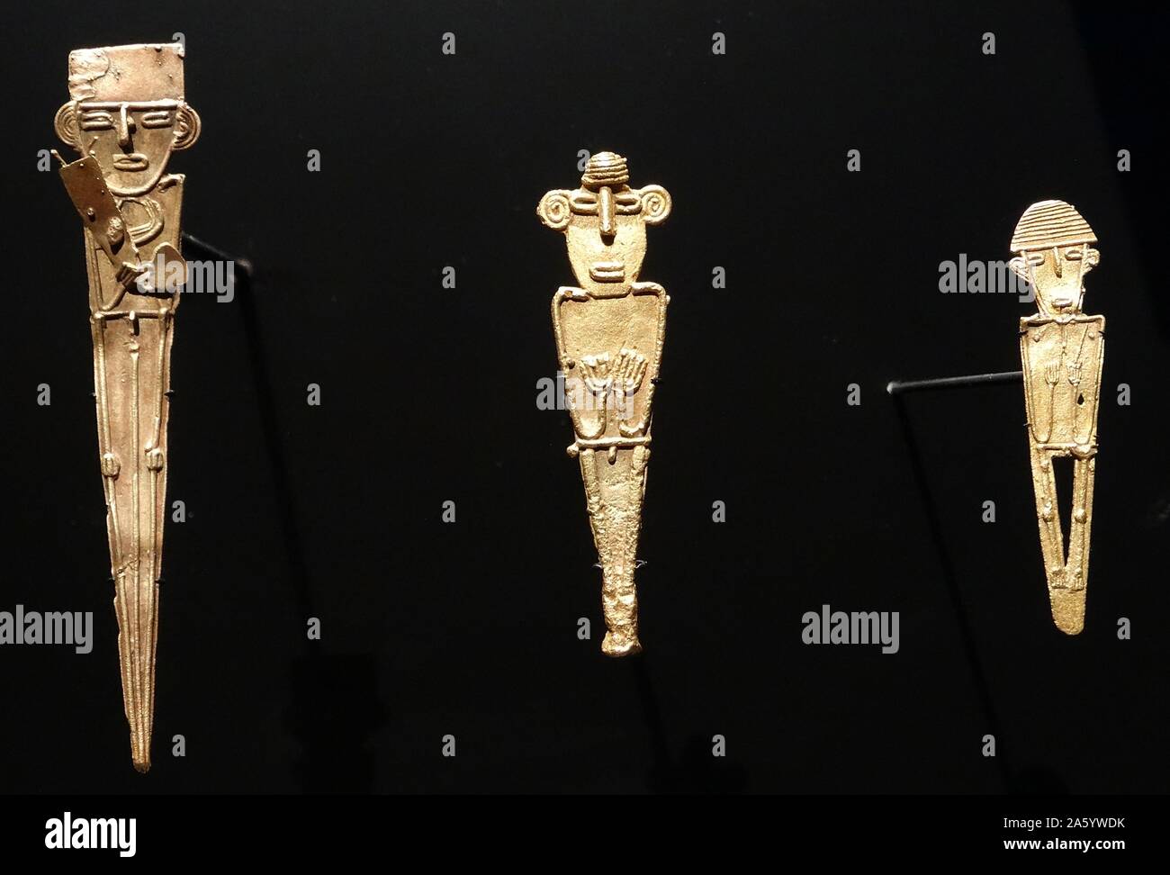 Lega d'oro, rame e argento figurine votive. Mexican Foto Stock