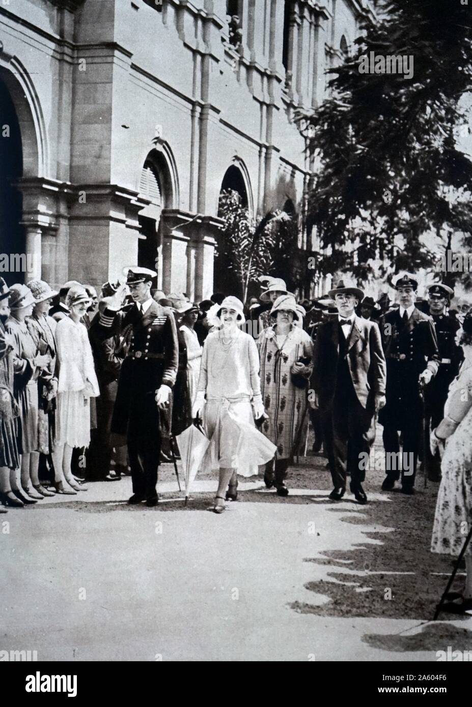 Fotografia di Prince Albert Frederick Arthur George (1895-1952) e la signora Elisabetta (1900-2002) durante la loro visita a Brisbane, Australia. In data xx secolo Foto Stock