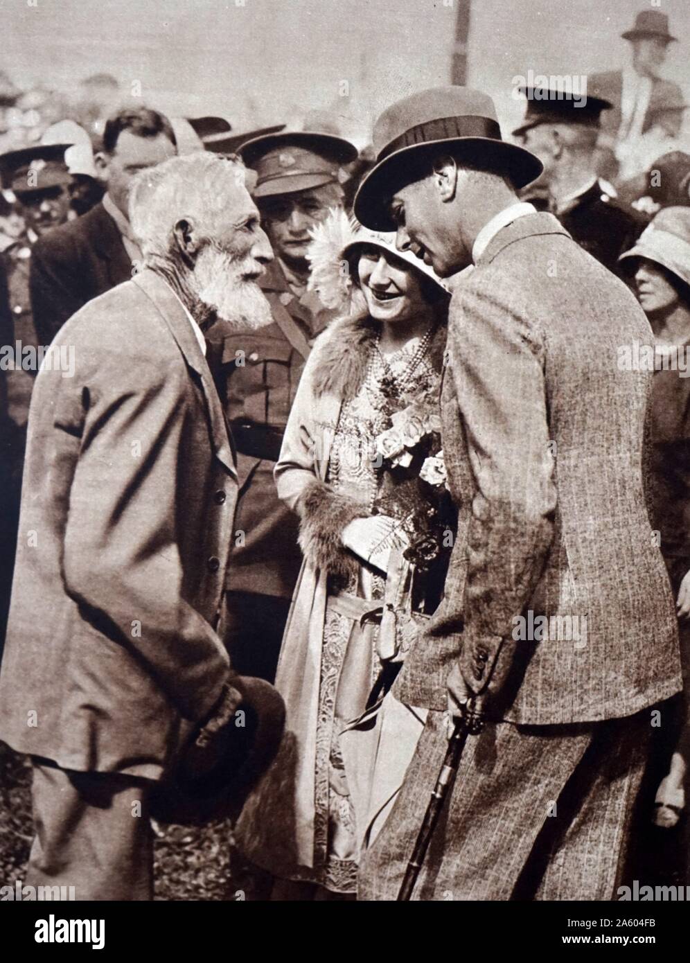 Fotografia di Prince Albert Frederick Arthur George (1895-1952) e la signora Elisabetta (1900-2002) durante la loro visita a Queensland, Australia. In data xx secolo Foto Stock