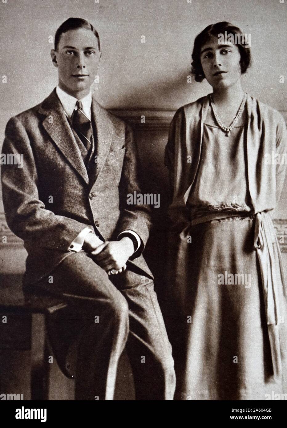 Fotografia del recentemente impegnato Prince Albert Frederick Arthur George (1895-1952) e Lady Elizabeth Bowes-Lyon (1900-2002). In data xx secolo Foto Stock