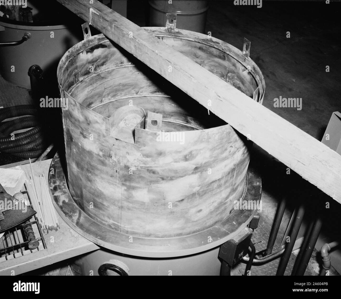 Fonderia forno utilizzato per l'elaborazione di uranio impoverito e di lingotti di berillio. Rocky Flats impianto, non nucleare facility di produzione, Colorado. Foto Stock