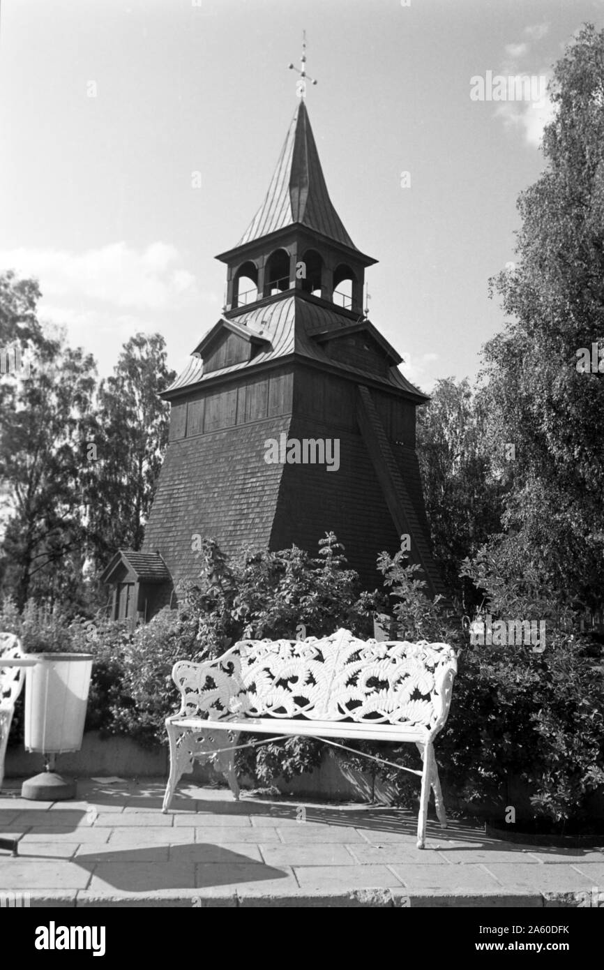 Glockenturm der Kirche des Erzengels Michael, Mora, Schweden, 1969. Il campanile della chiesa di San Michele Arcangelo, Mora, Svezia, 1969. Foto Stock