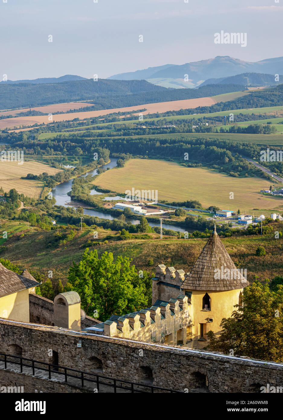 Il castello di Stara Lubovna, vista in elevazione, Regione di Presov, Slovacchia, Europa Foto Stock