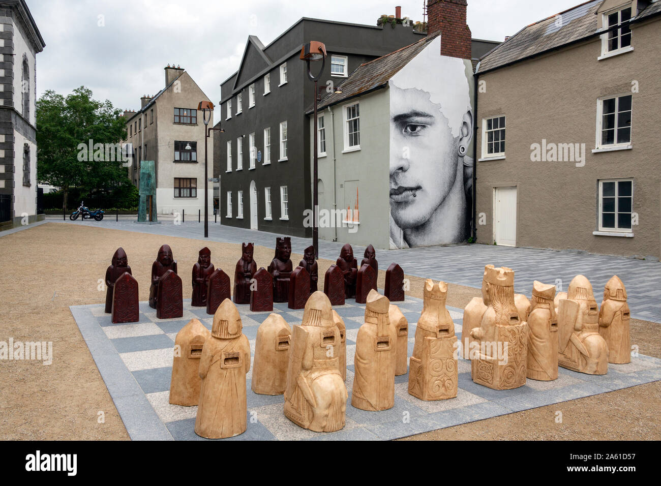 Waterford. L'Irlanda. 06.10.16. Partita scacchi a personaggi viventi in Street nella città di Waterford Repubblica di Irlanda. Foto Stock