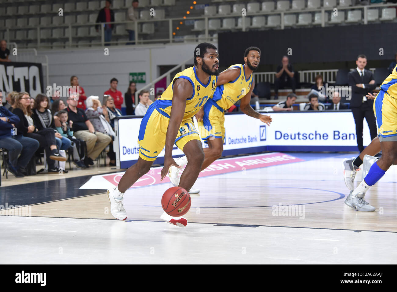 Trento, Italia, 23 ott 2019, emelogu ben durante il Dolomiti Energia Trento vs Asseco Arka Gdynia - Basket campionato EuroCup - Credit: LPS/Giancarlo dalla Riva/Alamy Live News Foto Stock