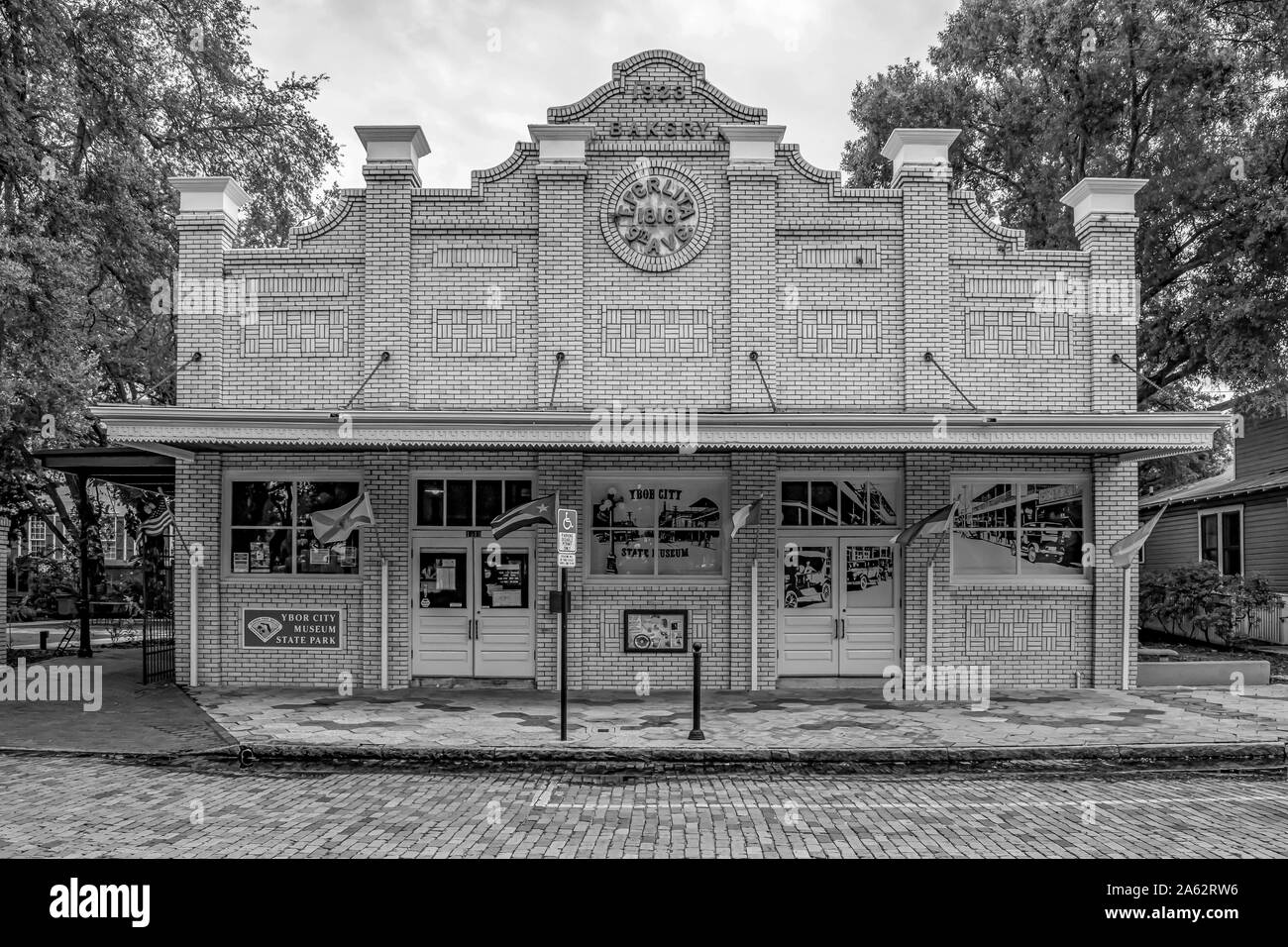 Baia di Tampa, Florida. Luglio 12, 2019 Vista panoramica di Ybor City il Museo di Stato nel quartiere storico Foto Stock