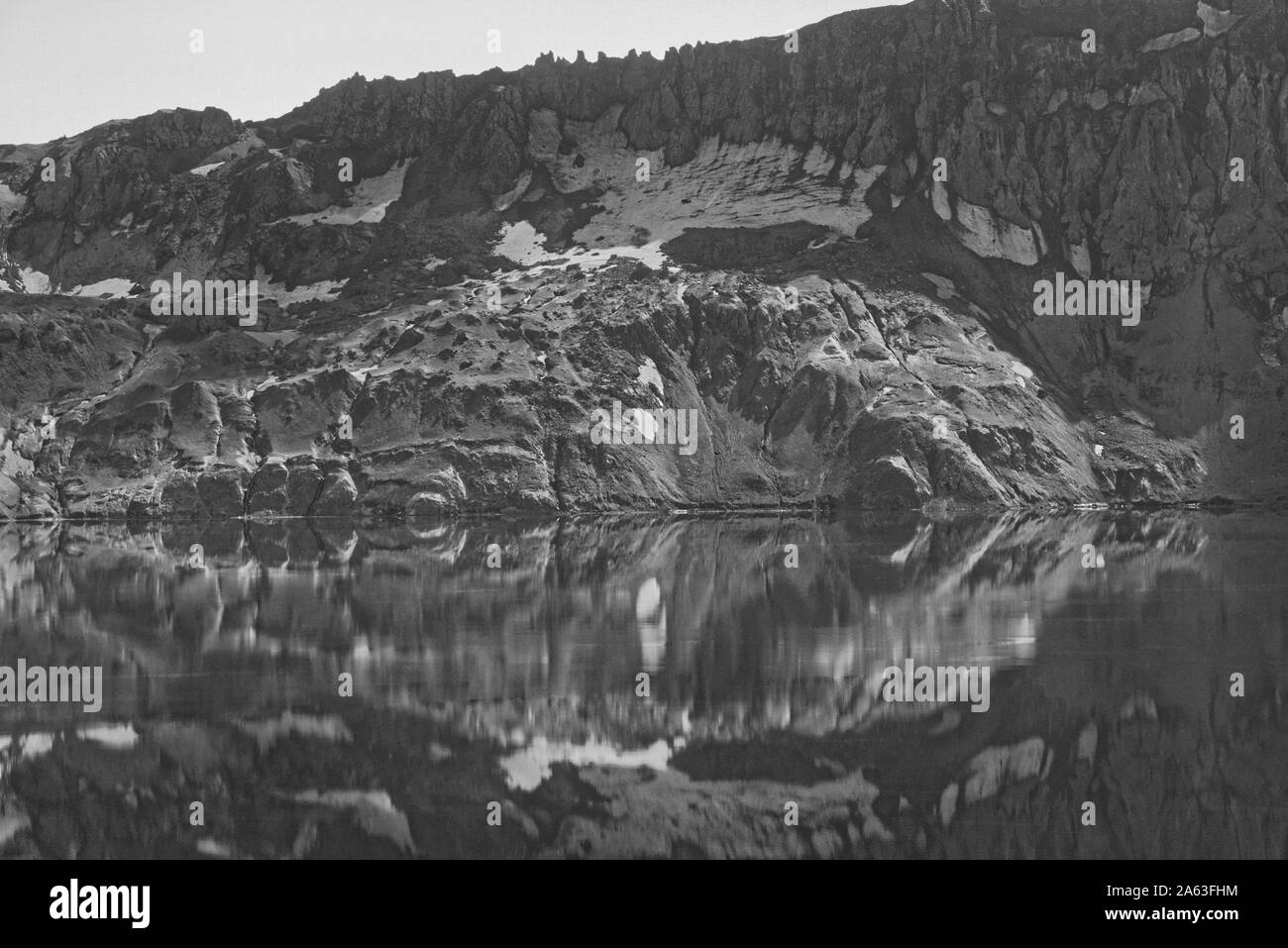 Herdubreid mountain (1682m) nella regione di Odadahraun del nord-est dell'Islanda. Foto Stock