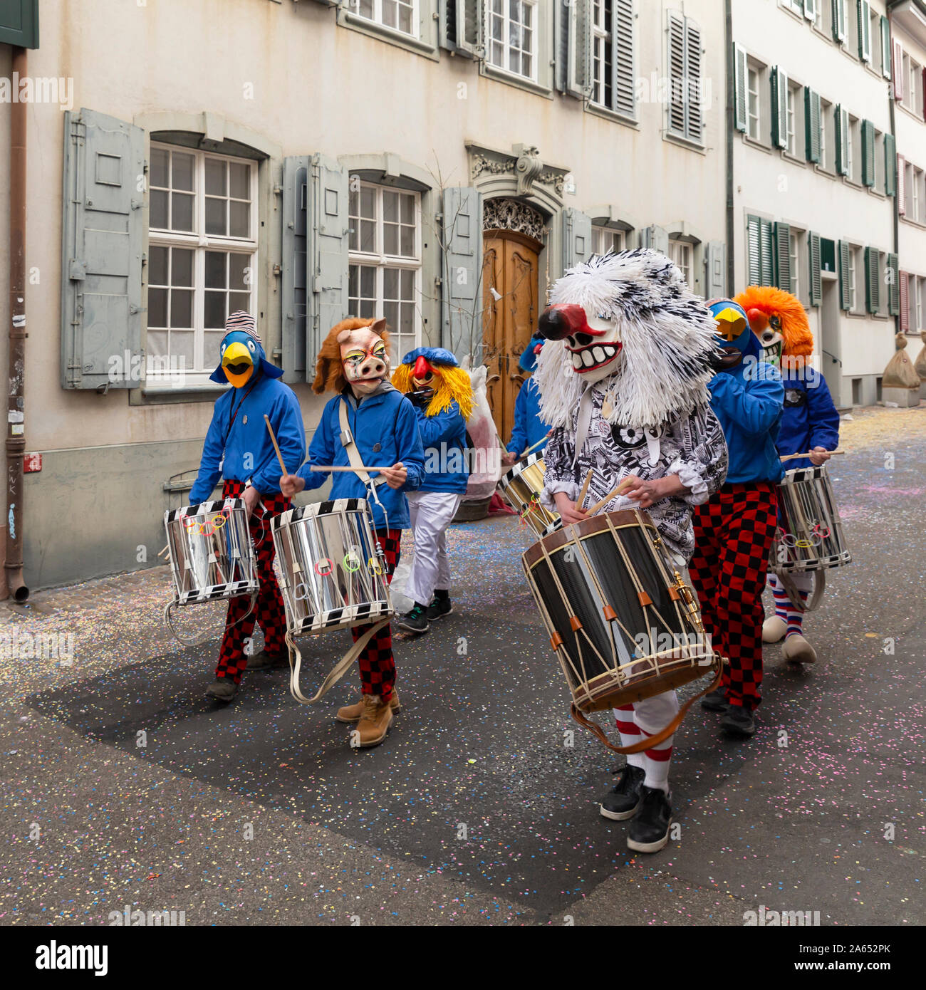 Nadelberg, Basilea, Svizzera - Marzo 12th, 2019. Close-up di un tamburo rullante gruppo lettore Foto Stock