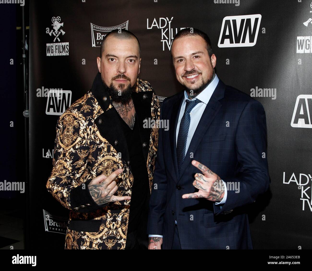 Las Vegas, NV, Stati Uniti d'America. 23 Ott, 2019. Pierre Vincent, Jeremy Spencer presso gli arrivi per LADY KILLER TV Premiere, Brenden Theatre al Palms Casino Resort di Las Vegas, NV Ottobre 23, 2019. Credito: JA/Everett raccolta/Alamy Live News Foto Stock