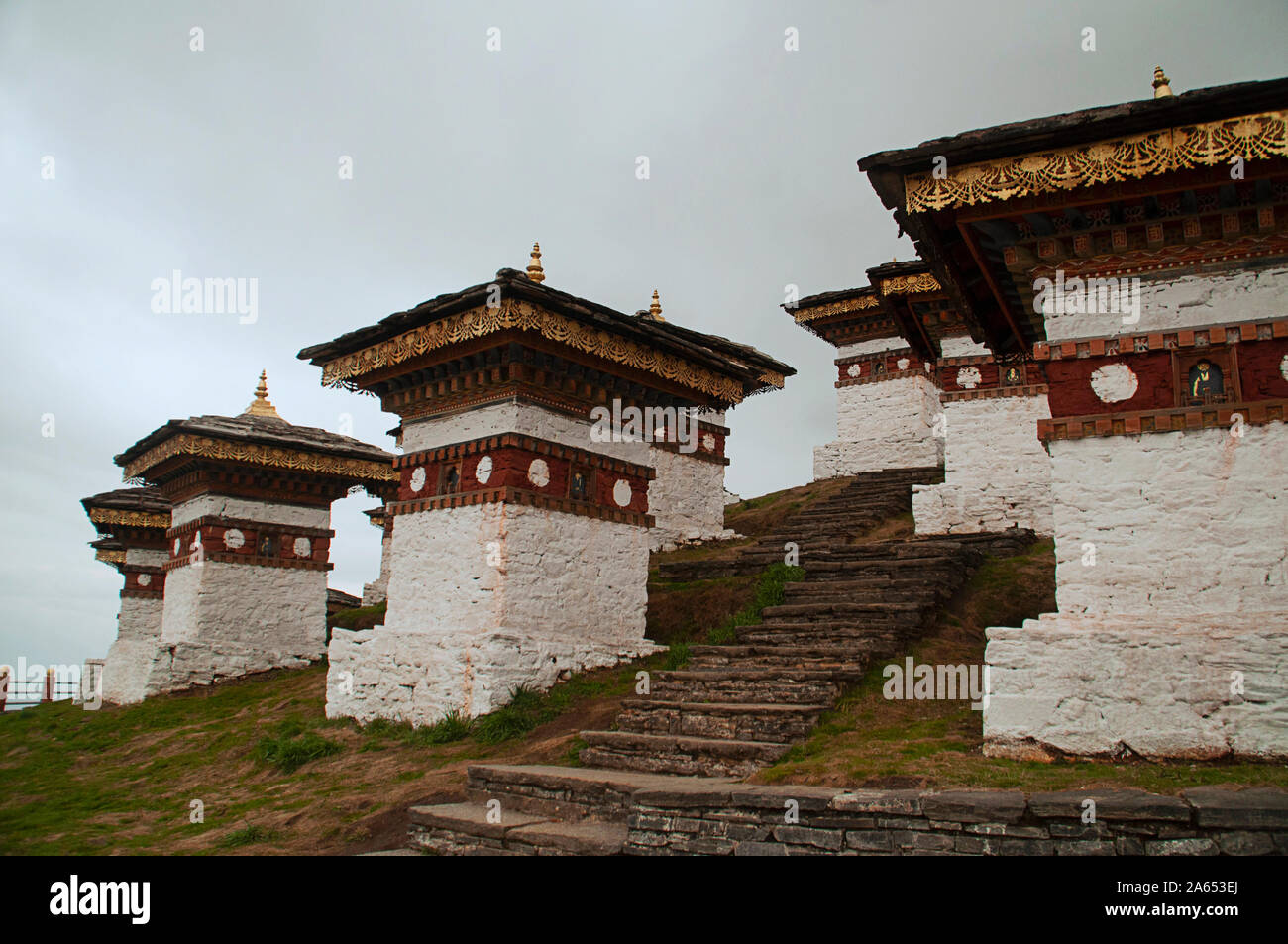 Gli stupa in Dochula pass del Bhutan Foto Stock