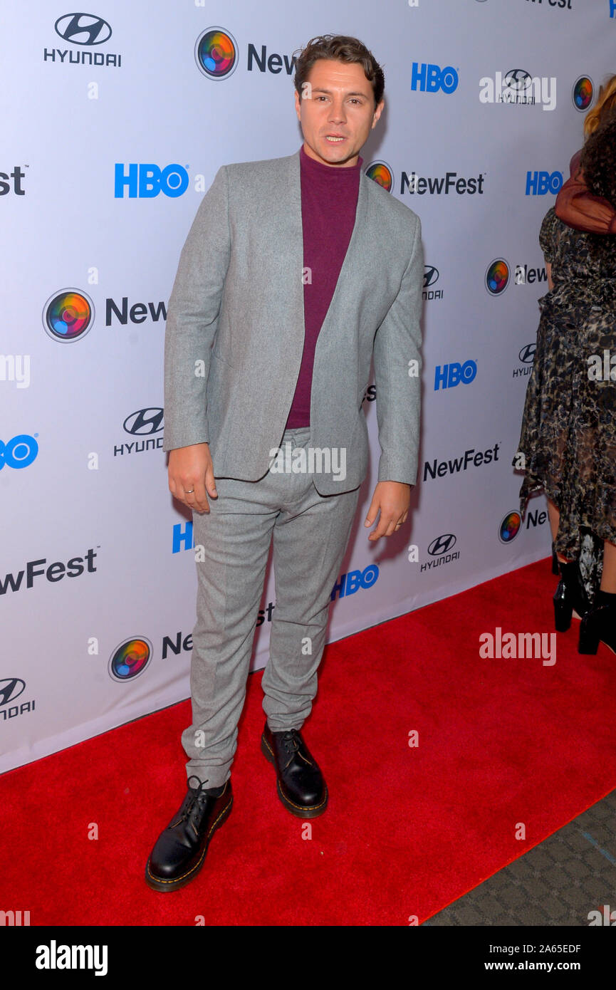 New York, Stati Uniti. 24 ott 2019. Augustus Prew assiste l'apertura notturna lo screening di 'Sell dall' durante il Nuovo Film Fest Festival al teatro SVA in New York City. Credito: SOPA Immagini limitata/Alamy Live News Foto Stock