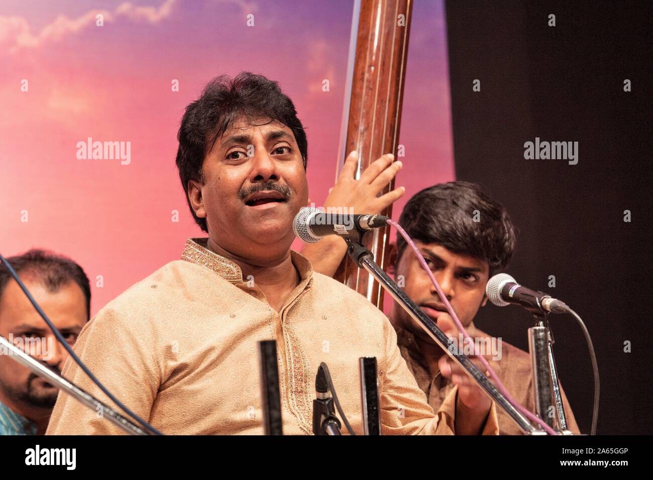 Stili Hindustani cantante indiano musicista classico Ustad Rashid Khan, India, Asia Foto Stock