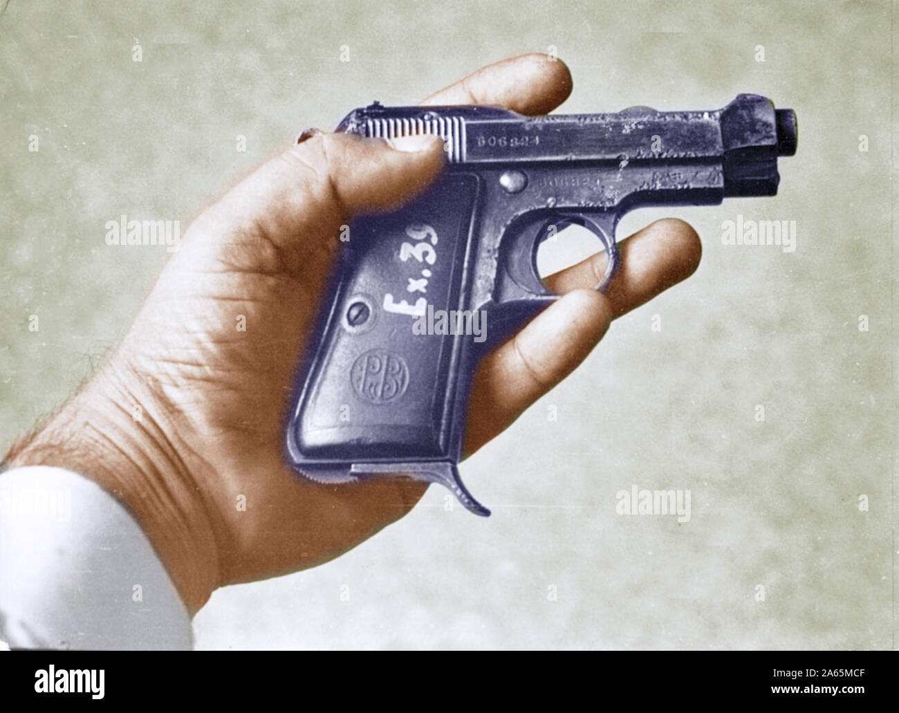 La pistola utilizzata da Nathuram Godse per uccidere il mahatma Gandhi gennaio 30, 1948 Foto Stock