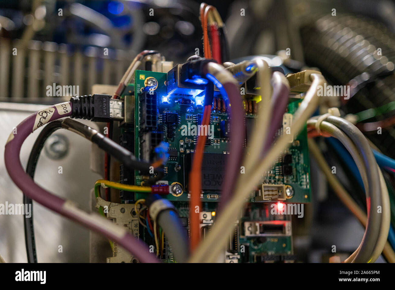 Computer aided processo di stampa avanzata tecnologia di stampa e pubblicazione di settore, ultima generazione di plottaggio robotizzati Macchine per il giornale. Foto Stock