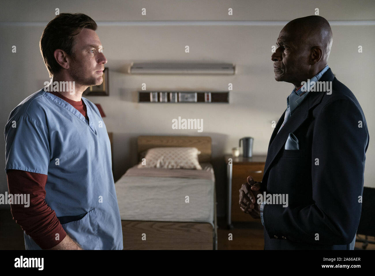 Dora e la città perduta di oro è un 2019 American Adventure commedia film che è un live-action adattamento di Nickelodeon la serie televisiva Dora the Explorer. Diretto da James Bobin, stelle Isabela Moner come il carattere di titolo, con Eugenio Derbez, Michael Peña, Eva Longoria e Danny Trejo in ruoli di supporto. Questa fotografia è fornito per il solo uso editoriale ed è il copyright del film company e/o il fotografo designato assegnato dal film o società di produzione. Medico il sonno è un imminente American film horror basato sul romanzo 2013 dello stesso nome da Stephen King, whi Foto Stock