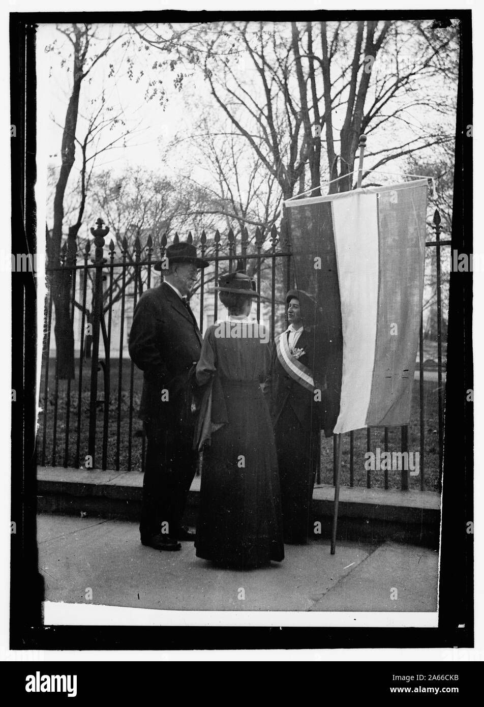 Donna suffragio. DAVID STARR Jordan e la moglie di parlare con la Casa Bianca picket Foto Stock