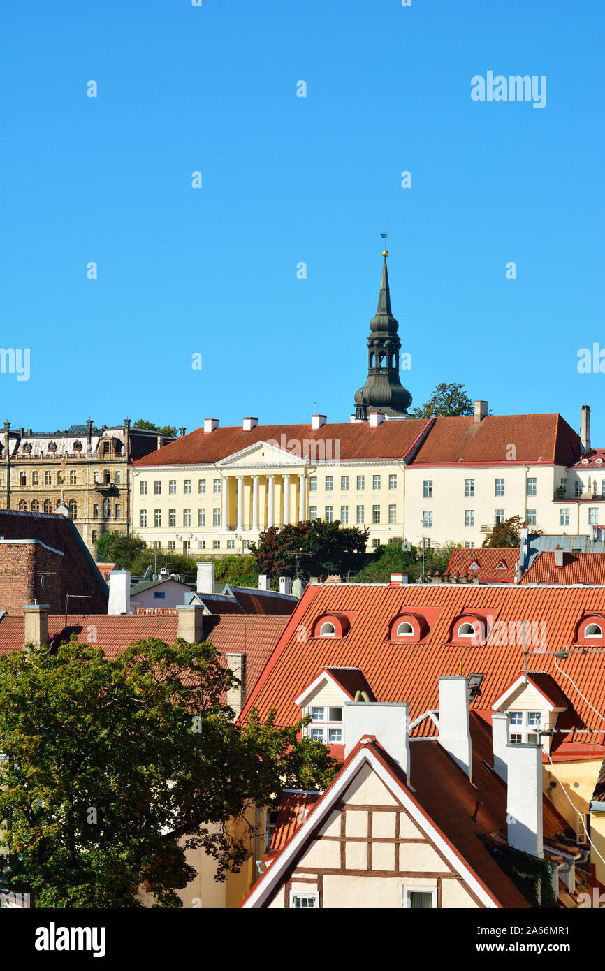La città vecchia di Tallinn e la collina di Toompea, un sito Patrimonio Mondiale dell'Unesco. Tallinn, Estonia Foto Stock