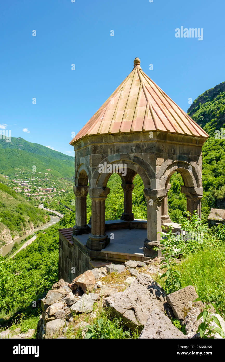Xii secolo le rovine del monastero di Kobayr in Debed Canyon, Lori Provincia, Armenia Foto Stock