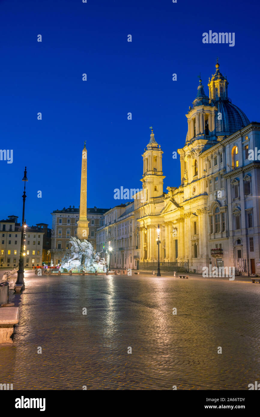 Italia Lazio Roma, Parione, Piazza Navona, la Fontana dei Quattro Fiumi, la Fontana dei Quattro Fiumi Foto Stock