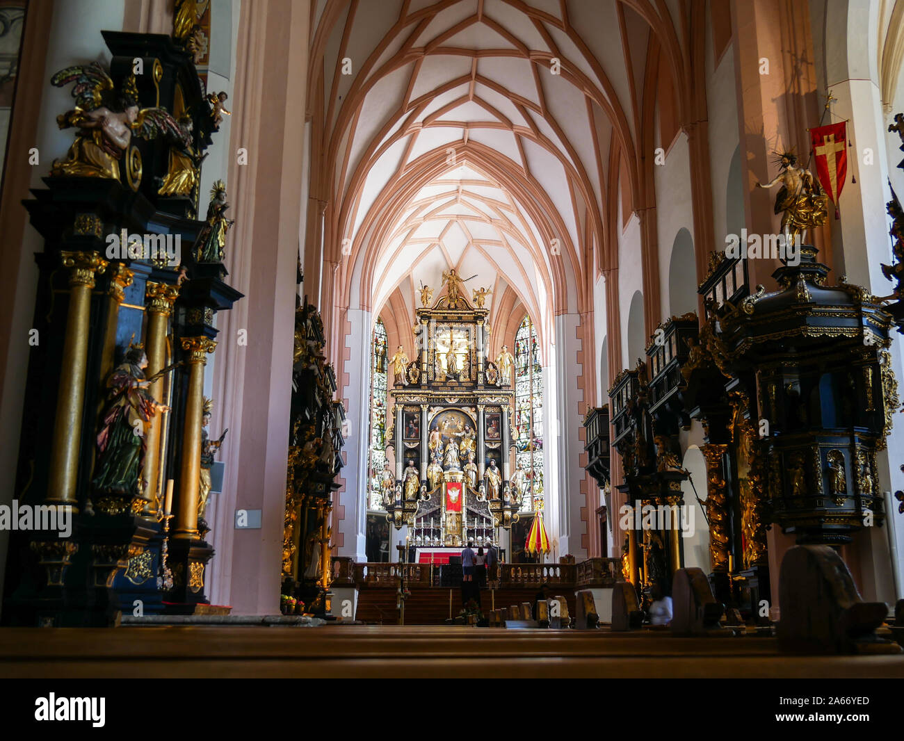 Mondsee/Austria - 2 giugno 2019: interno della basilika di St Michael nelle Alpi austriache Foto Stock