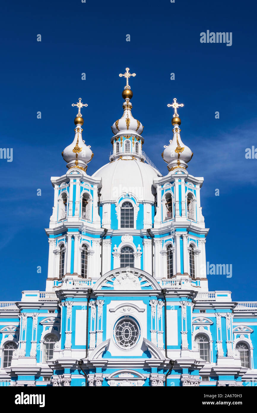 Smolny Cattedrale (Sobor) da Francesco Bartolomeo Rastrelli, costruita tra il 1748 â€" 1764, San Pietroburgo, Russia Foto Stock