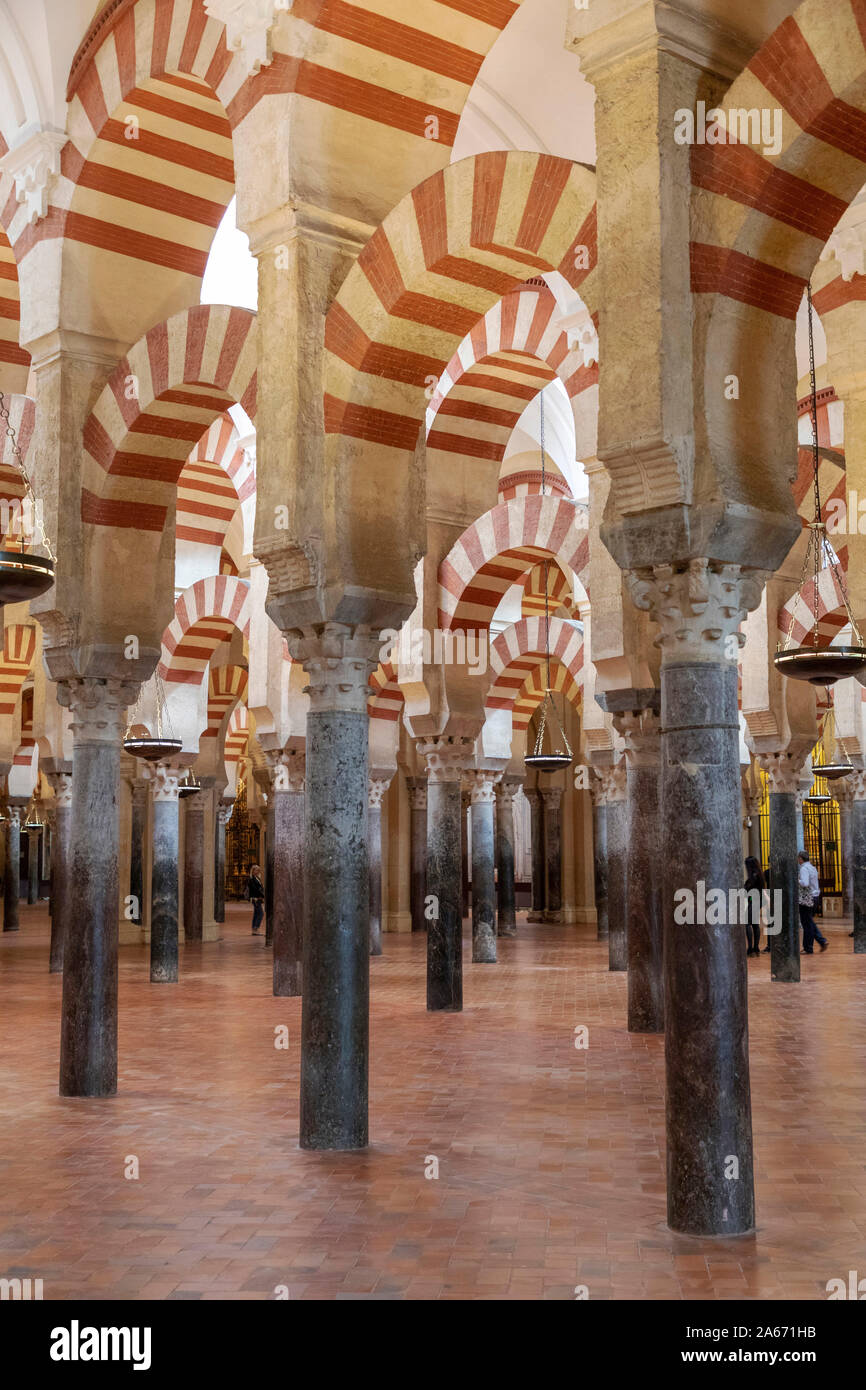 Cattedrale Mezquita (Moschea Cattedrale) interno, Sito Patrimonio Mondiale dell'UNESCO, Cordoba, Andalusia, Spagna Foto Stock