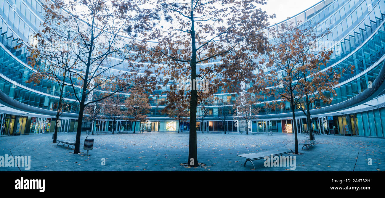 Moderni edifici per uffici Foto Stock