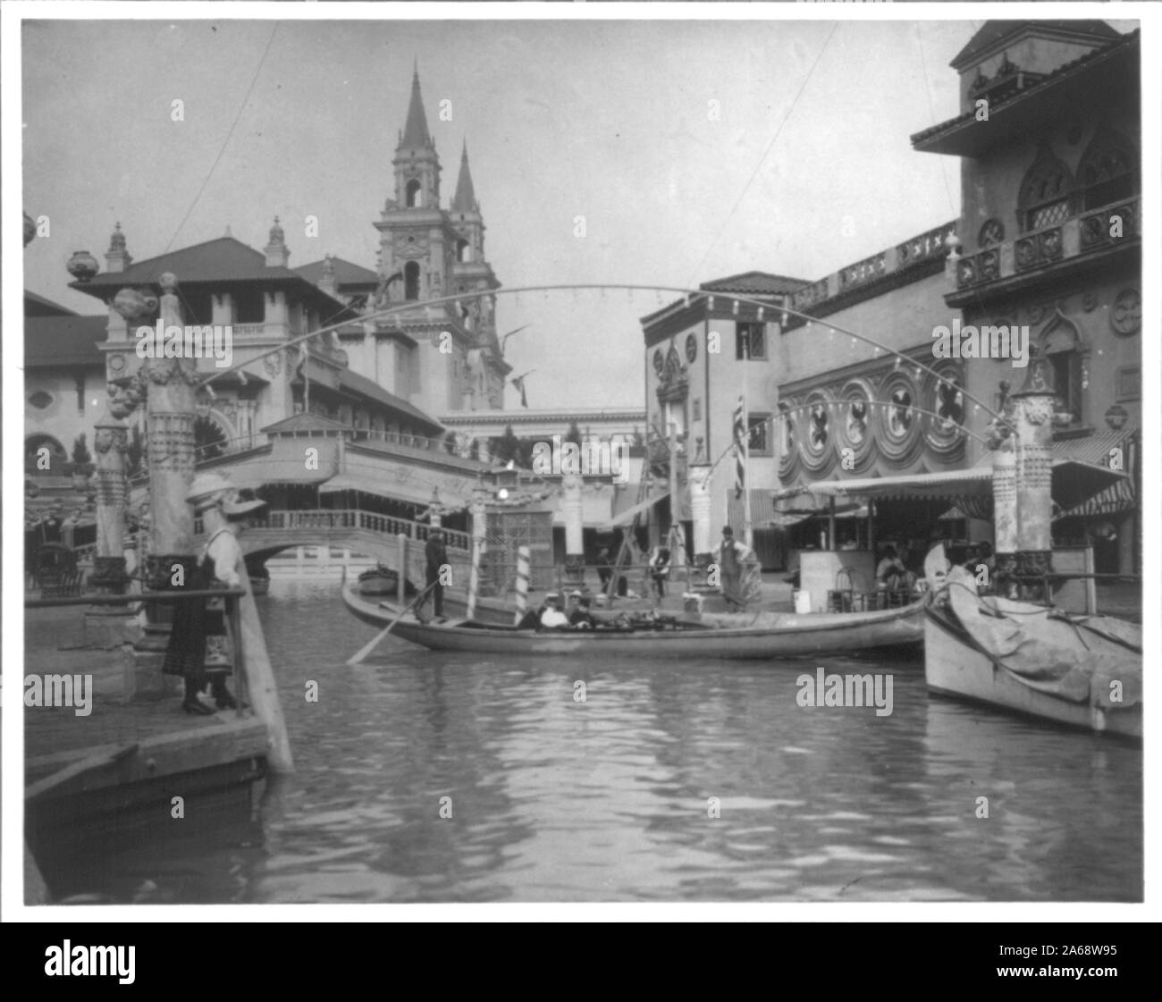 World's Columbian Exposition, Chicago, Ill.: lunga barca sul canale veneziano Foto Stock