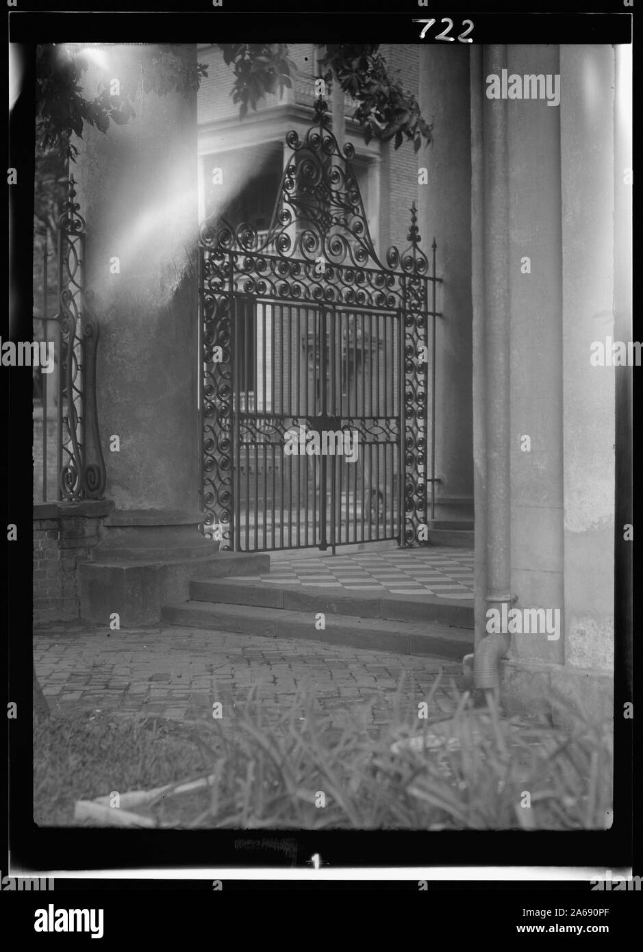 Cancellata in ferro battuto [alla Chiesa luterana di San Giovanni], Charleston, Carolina del Sud Foto Stock