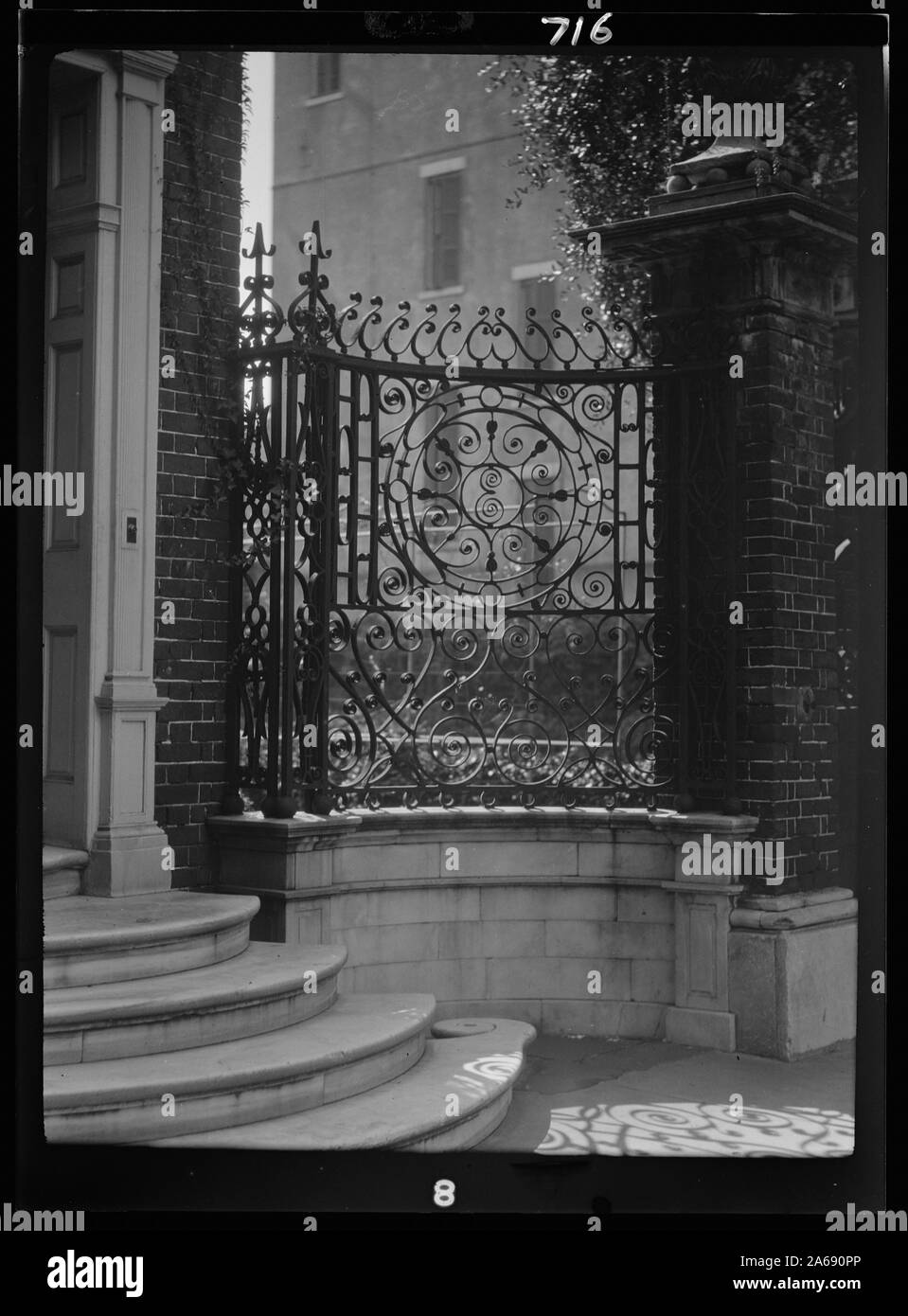 Ferro battuto recinzione di George Edwards House, 14 Laguerre [ossia Legare Street], Charleston, Carolina del Sud Foto Stock