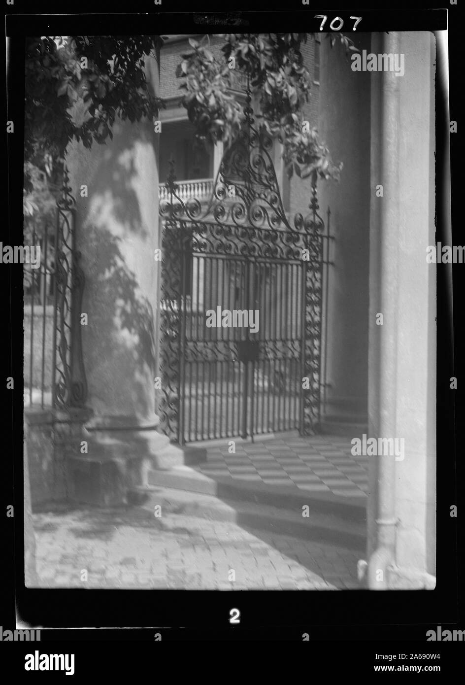 Cancellata in ferro battuto, [San John's Chiesa luterana], Charleston, Carolina del Sud Foto Stock