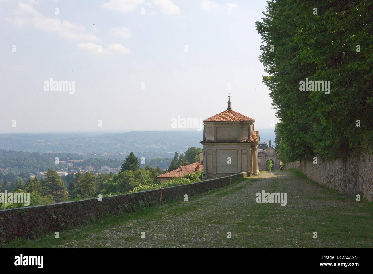 L'Italia, Lombardia, Varese. Via Sacra del Sacro Monte di Varese, patrimonio mondiale dell UNESCO. Sacro Monte di Varese, seconda cappella - la Visitazione di Maria Foto Stock