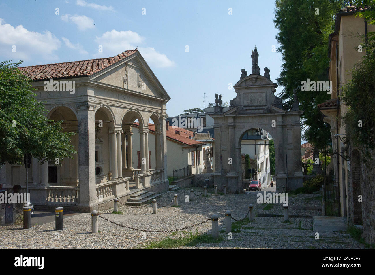 L'Italia, Lombardia, Varese. Via Sacra del Sacro Monte di Varese, patrimonio mondiale dell UNESCO. Sacro Monte di Varese, seconda cappella - la Visitazione di Maria Foto Stock